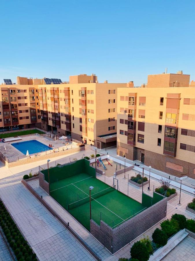Apartment Madrid Barajas Exterior foto